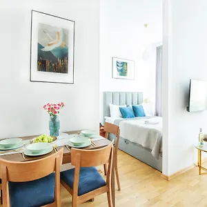 Unique Style Old Town - 25 Min From The Airport - By Homelike Apartamento