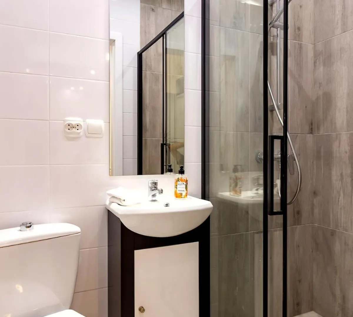 Great Base To Explore Cracow Krakow Poland